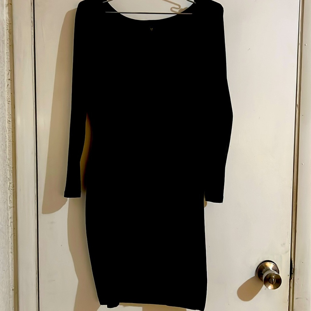 This dress has been warn only one time in great condition